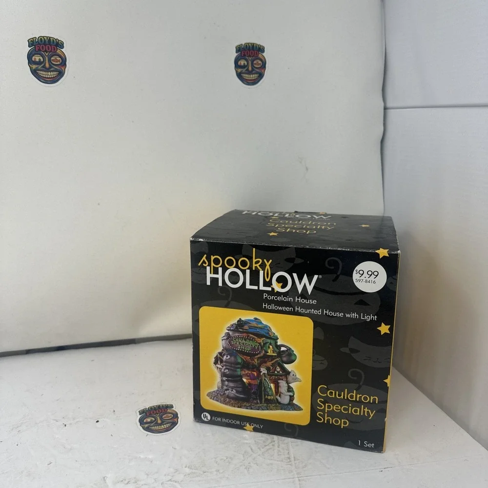2002 Spooky Hollow Cauldron Specialty Shop Halloween Porcelain House Light